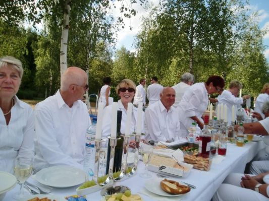 Doris und Hans-Jürgen, Birgit und Dieter.