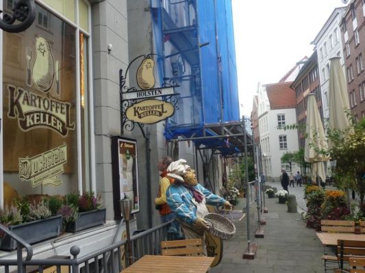 Da waren wir Mittag essen! Im Kartoffelkeller in der Deichstraße Ecke Brandsanfang......